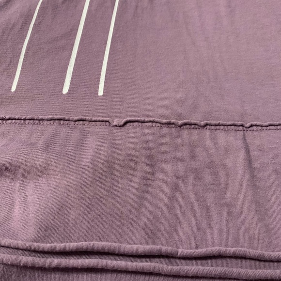 Fun ruffled shirt- eggplant - size L - Picture 6 of 6